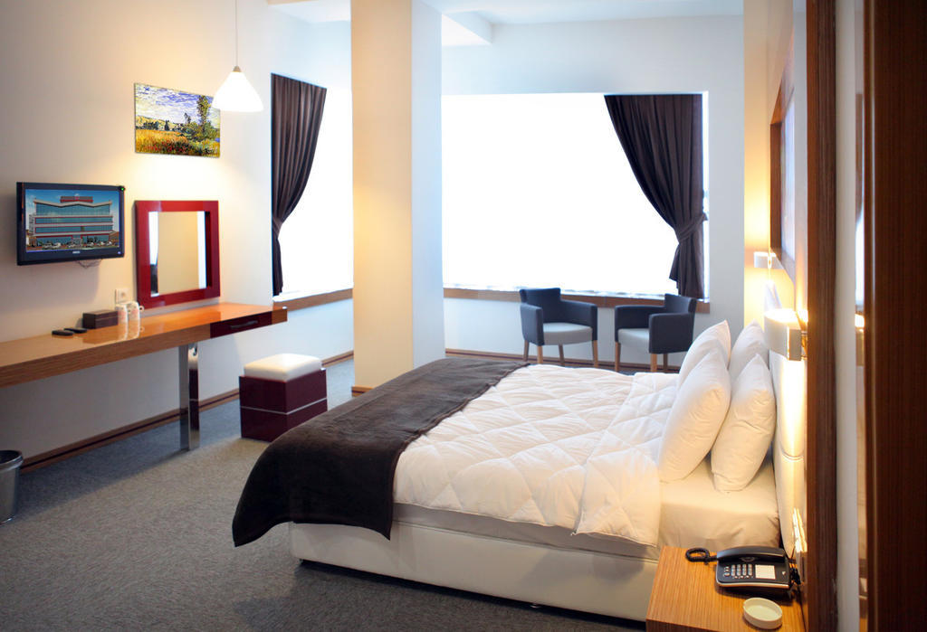 Ege Sevilen Hotel Turgutlu Zimmer foto