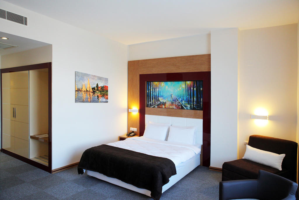 Ege Sevilen Hotel Turgutlu Zimmer foto
