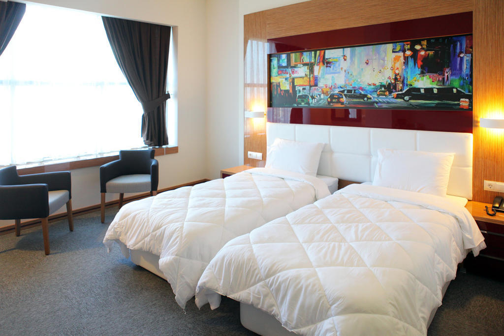 Ege Sevilen Hotel Turgutlu Zimmer foto
